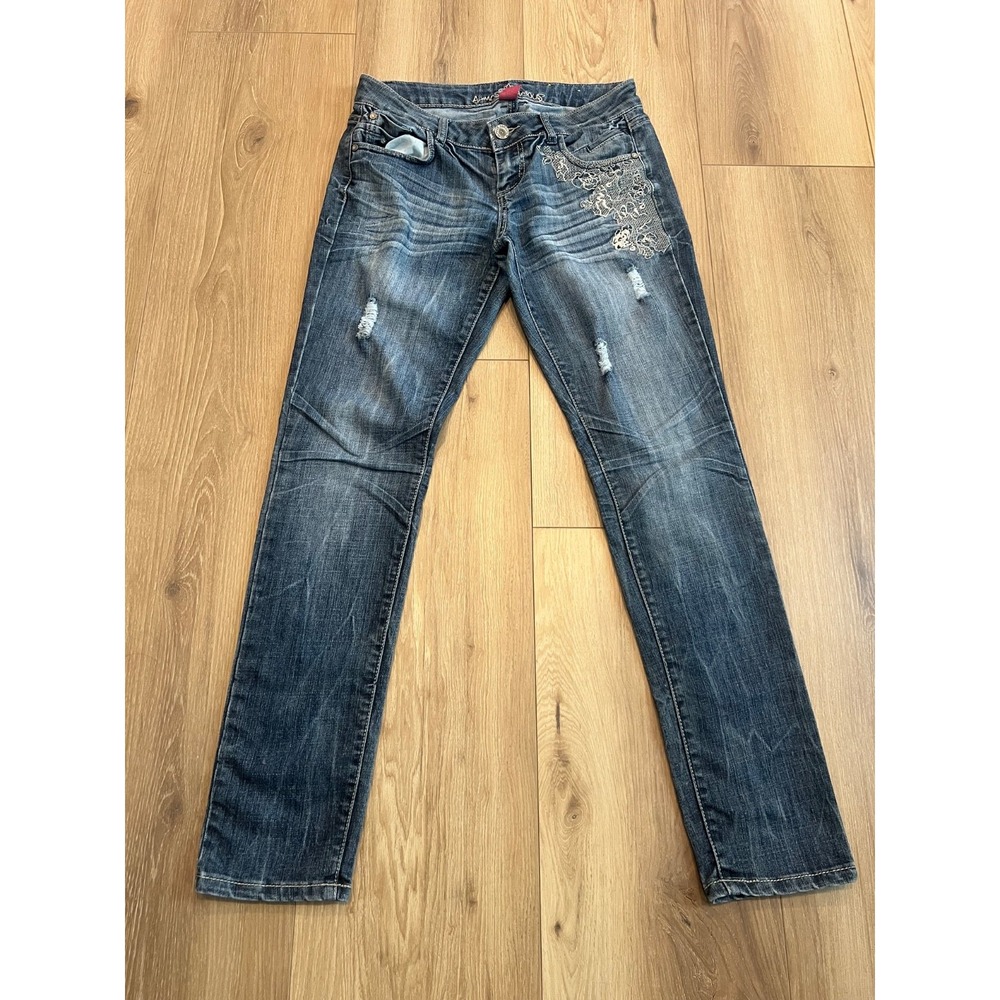 Almost Famous Women's Jeans Size 9 Blue Distressed Embroidered Straight 29x32